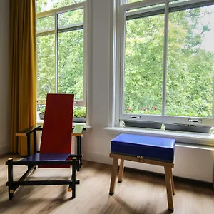 2* Hotel Muze